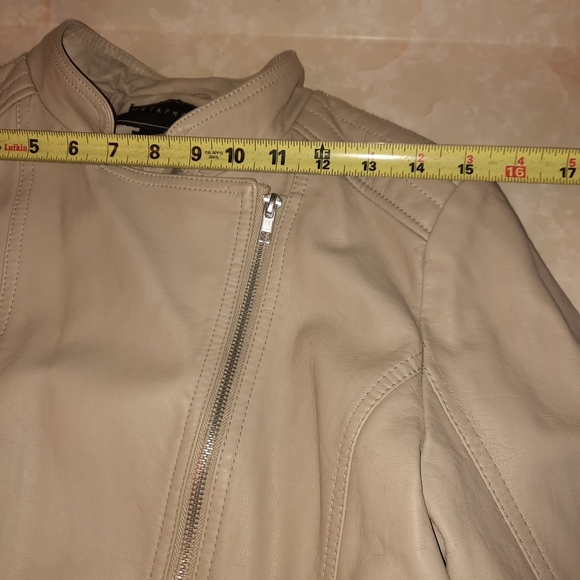 Metaphor Women's Tan Leather Jacket - Picture 2 of 13